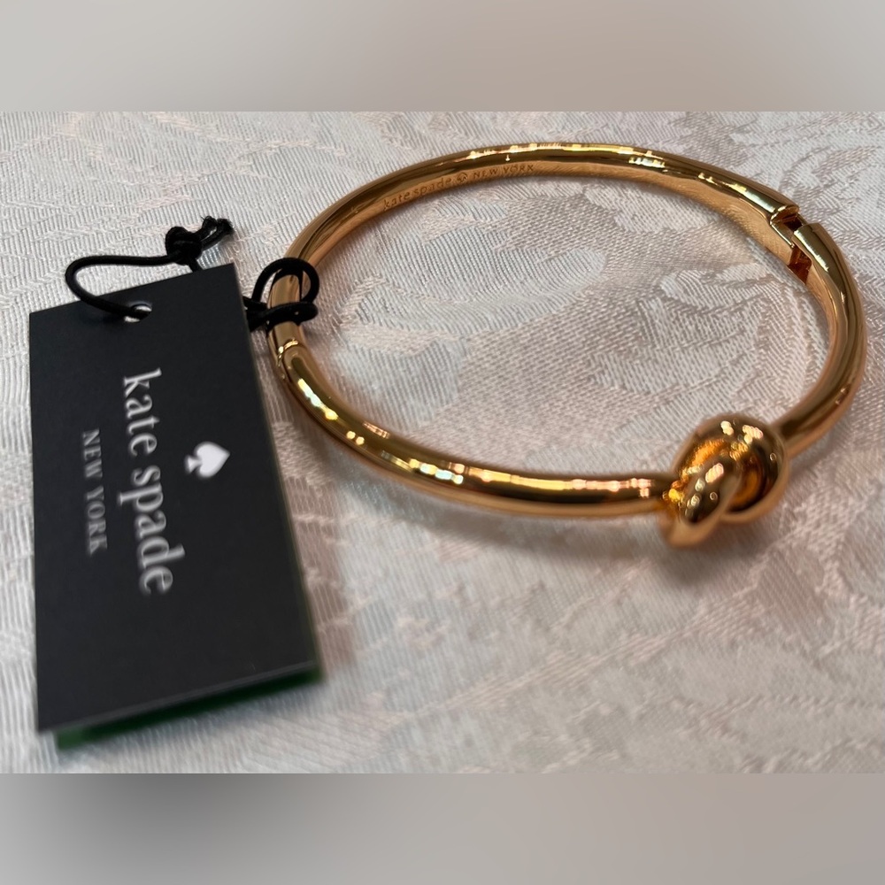 Kate Spade Sailor’s Knot Gold Bracelet hinged bangle bracelet NWT - Picture 5 of 9